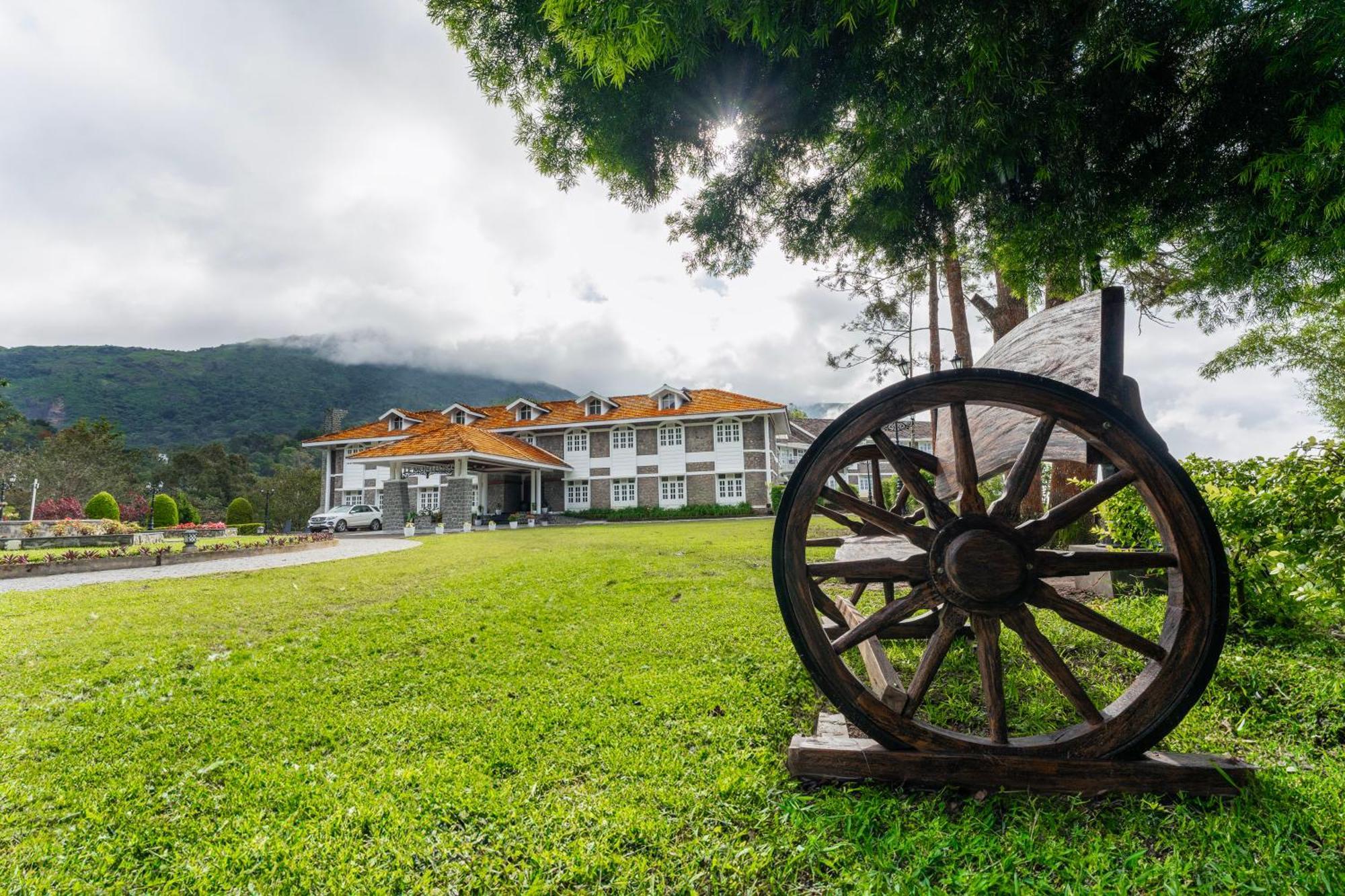 Le Montfort Resort ムンナール エクステリア 写真