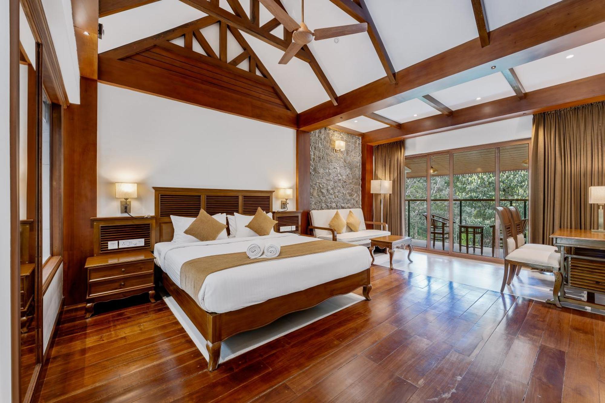 Le Montfort Resort ムンナール エクステリア 写真